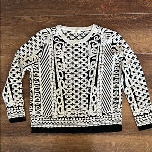 Freeway Black and Cream/Gold Patterned Sweater